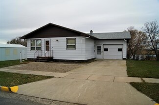 610 Center Ave S, Ashley, ND 58413