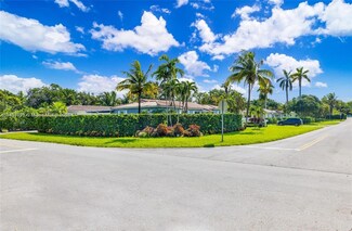 905 NE 111th St Unit 905, Biscayne Park, FL 33161