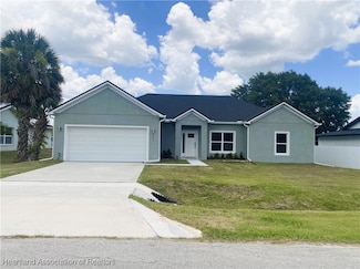 3900 Santiago St, Sebring, FL 33872