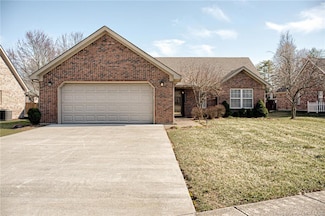 6608 Dovir Woods Dr, Sellersburg, IN 47172