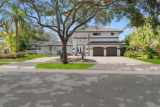10811 Santa Rosa Dr, Boca Raton, FL 33498