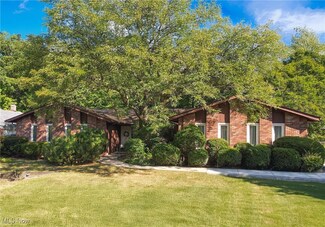 32075 Haver Hill Dr, Solon, OH 44139