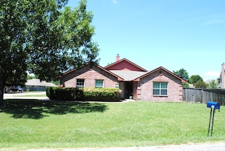 305 N Elm St, Lancaster, TX 75146