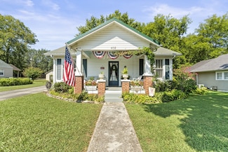 402 3rd Ave, Fayetteville, TN 37334