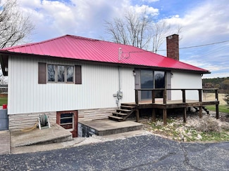 11142 S Spurgeon Public Rd, Oakland City, IN 47660