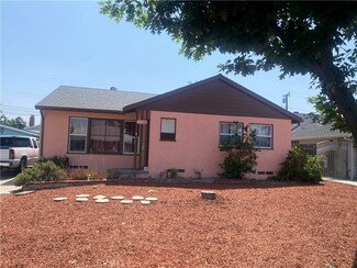 11120 El Arco Dr, Whittier, CA 90604