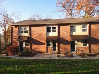211 Oakview Dr Unit 15, Ligonier, PA 15658