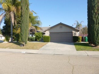 3926 Mitchell Ave, Selma, CA 93662