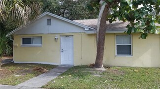 2620 10th St S, Saint Petersburg, FL 33705