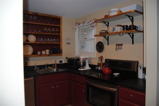2027 Heritage Condo Unit 27 D, Woodstock, VT 05091