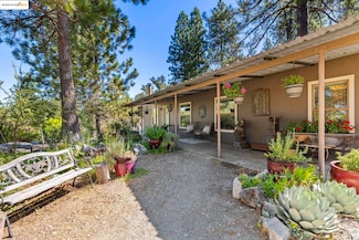 22389 Parrotts Ferry Rd, Sonora, CA 95370