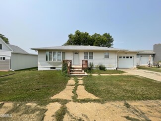 1326 1st Ave W, New England, ND 58647