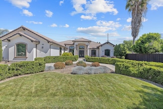 6702 W Harter Ave, Visalia, CA 93277