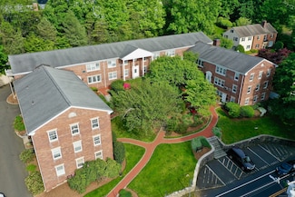 226 Park St Unit 4, New Canaan, CT 06840