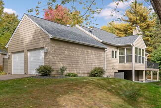 23730 Lawtonka Dr, Excelsior, MN 55331