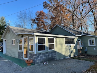 8802 66th St SE, Alto, MI 49302