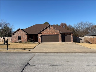 301 Baker St, Pea Ridge, AR 72751
