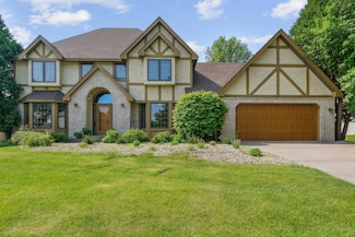 3049 12th St NW, New Brighton, MN 55112