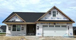 15014 Stonebridge Ln, Perrysburg, OH 43551
