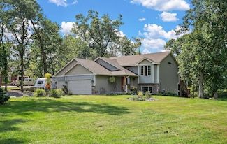 30788 Juniper Ct NW, Cambridge, MN 55008
