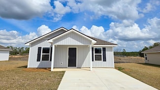 157 Wynn Ct, Bainbridge, GA 39819