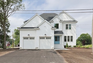 114 Arnold St, Attleboro, MA 02703