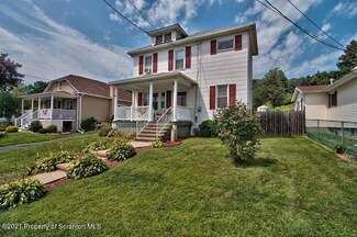 957 English St, Wyoming, PA 18644