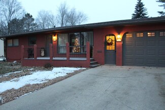1023 10th Ave NE, Aberdeen, SD 57401