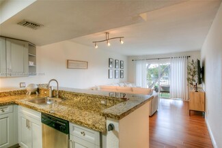 5000 NW 79th Ave Unit 208, Doral, FL 33166