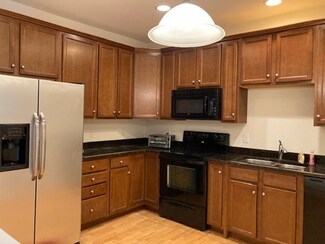 418 John Mahar Hwy Unit 106, Braintree, MA 02184