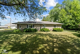 29221 S Elevator Rd, Manhattan, IL 60442