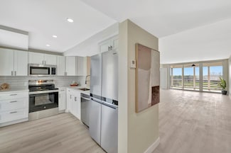 2691 S Course Dr Unit 602, Pompano Beach, FL 33069
