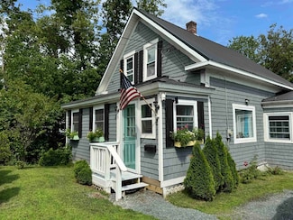 68 Prospect St, Lancaster, NH 03584