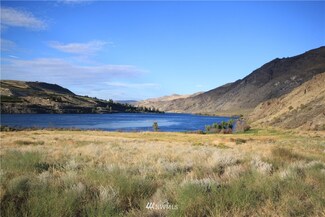 275 N Shore Dr, Orondo, WA 98843