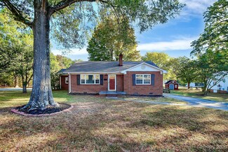 242 White St NW, Concord, NC 28027