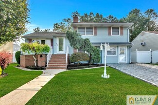 12 Kubala Ave, Carteret, NJ 07008
