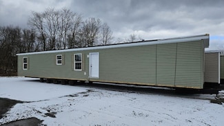 31 Bennington Dr, Berlin, VT 05602