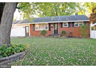 7500 Fordson Rd, Alexandria, VA 22306