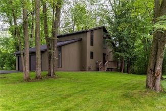 8730 Radburn Dr, Baldwinsville, NY 13027