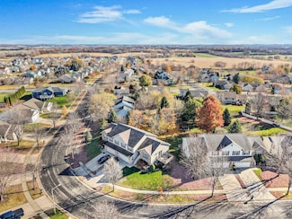 102 Maria Ln, Cottage Grove, WI 53527