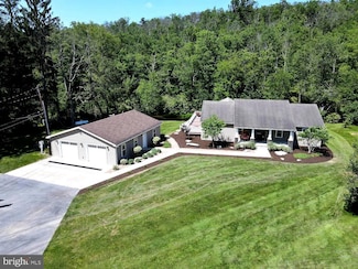 467 Mallard Rd, Philipsburg, PA 16866
