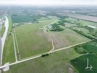 00000 S Seneca Rd, Wellington, KS 67152