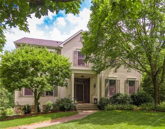 319 Blue Run Rd, Cheswick, PA 15024