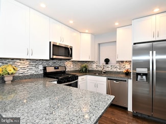 4214 Lyons St, Temple Hills, MD 20748