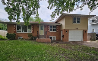 735 Main St N, Hutchinson, MN 55350