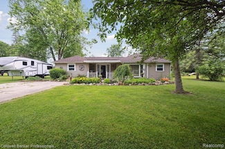 6479 W Court St, Flint, MI 48532