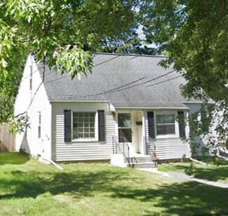 703 Washburn Ave, Kalamazoo, MI 49048
