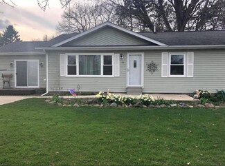 1102 Harbor Dr, Rock Falls, IL 61071