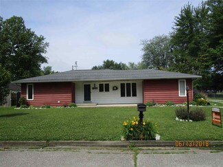 1818 N Court St, Sullivan, IN 47882