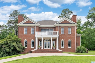409 Pine View Dr, West Blocton, AL 35184